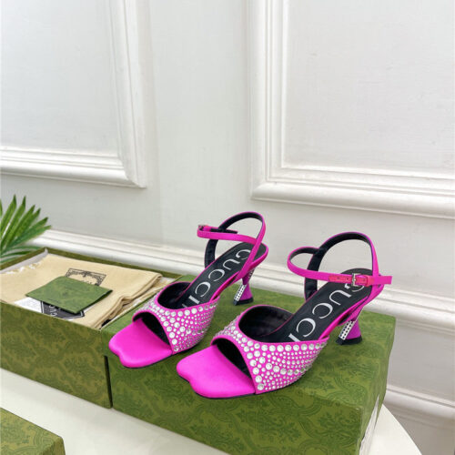 High Quality Luxury Gucci New Crystal Diamond Sandals And Slippers alternate view