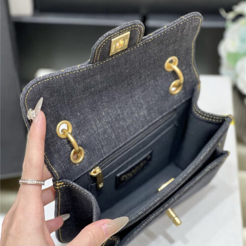 High Quality Luxury Chanel Denim Messenger Bag product detail
