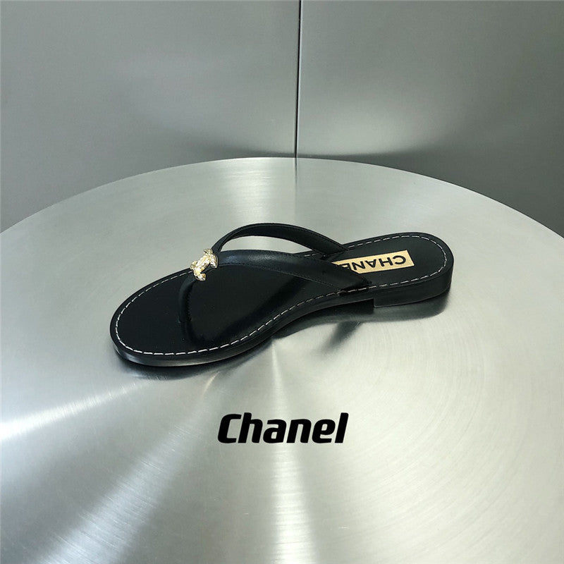 High Quality Luxury Chanel Chain Flip Flops product detail