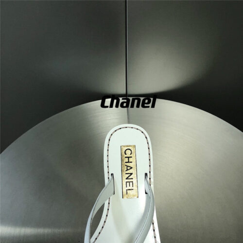 High Quality Luxury Chanel Chain Flip Flops – Style 66630 product detail