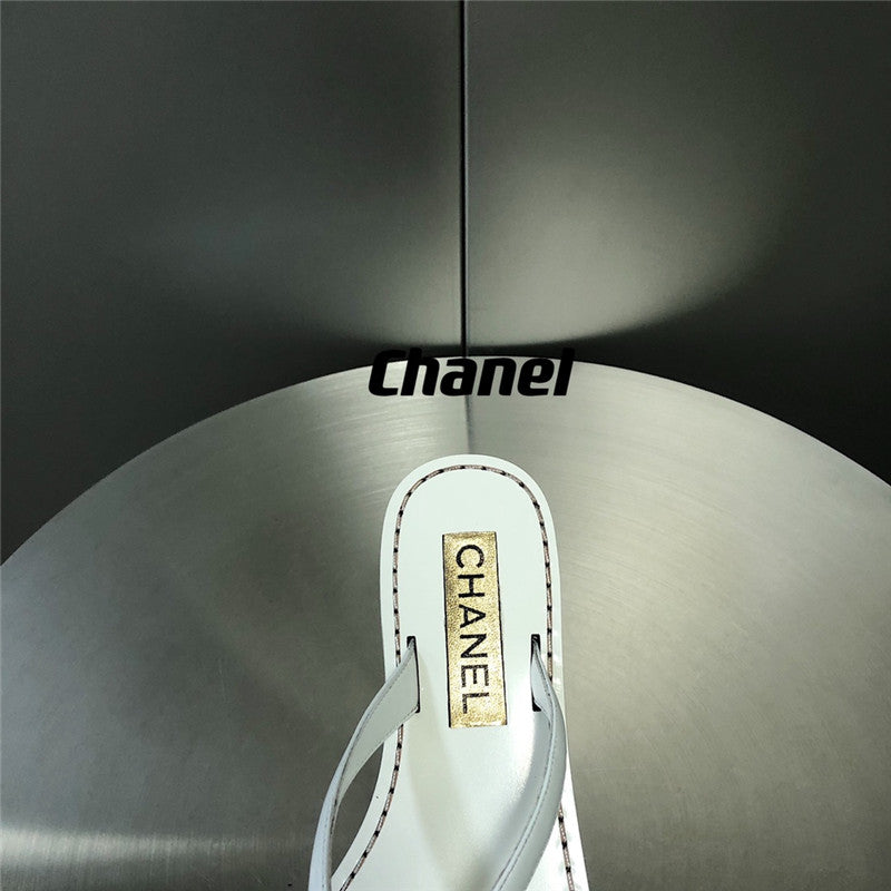 High Quality Luxury Chanel Chain Flip Flops – Style 66630 product detail