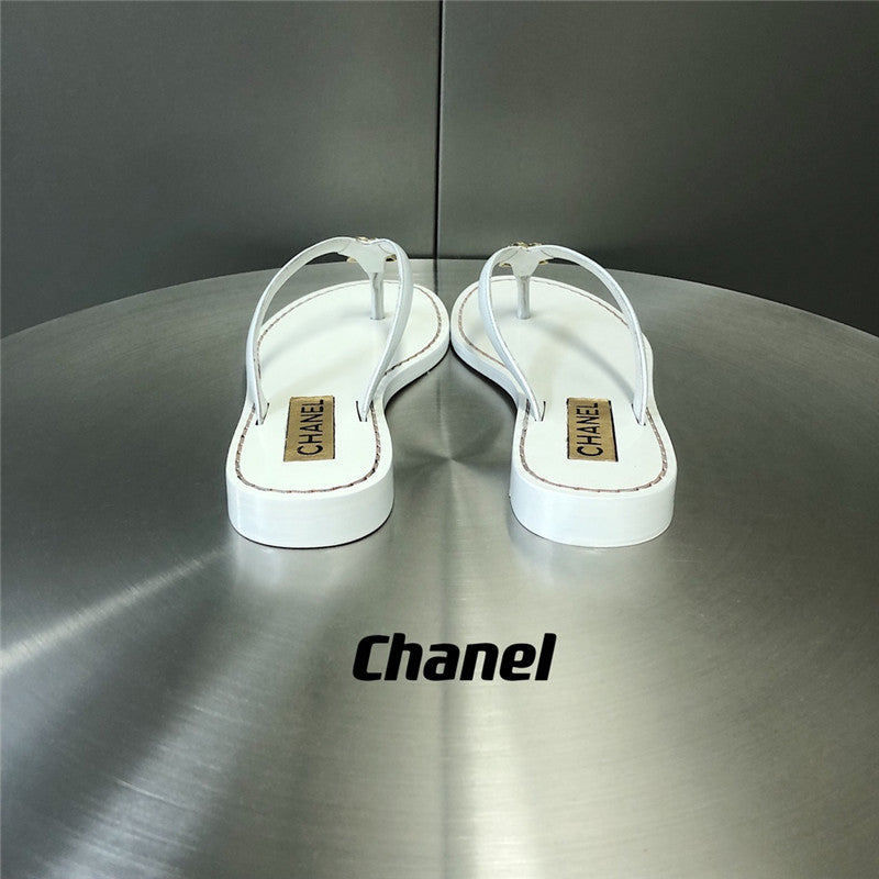 High Quality Luxury Chanel Chain Flip Flops – Style 66630 product detail
