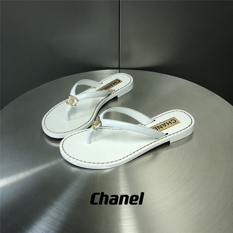 High Quality Luxury Chanel Chain Flip Flops – Style 66630 product detail
