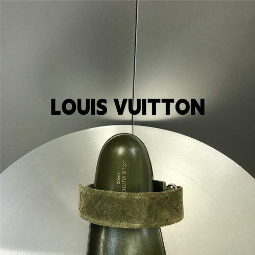 High Quality Luxury Louis Vuitton Metal Buckle Logo Platform Slippers – Style 31331 product detail