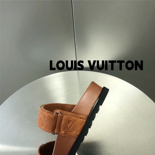 High Quality Luxury Louis Vuitton Metal Buckle Logo Platform Slippers product detail