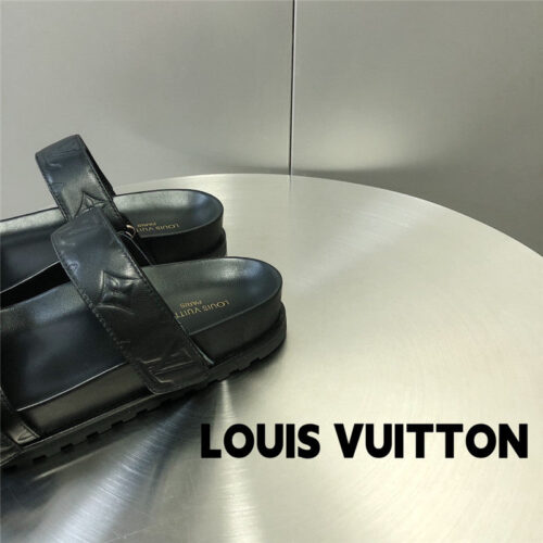 High Quality Luxury Louis Vuitton Metal Buckle Logo Platform Slippers – Style 27939 product detail