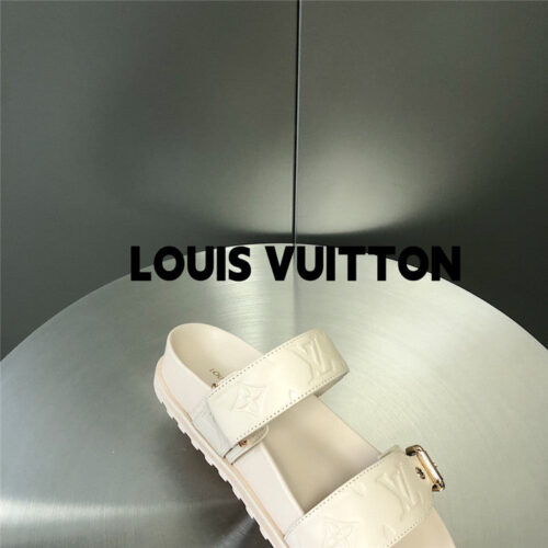 High Quality Luxury Louis Vuitton Metal Buckle Logo Platform Slippers – Style 60707 product detail