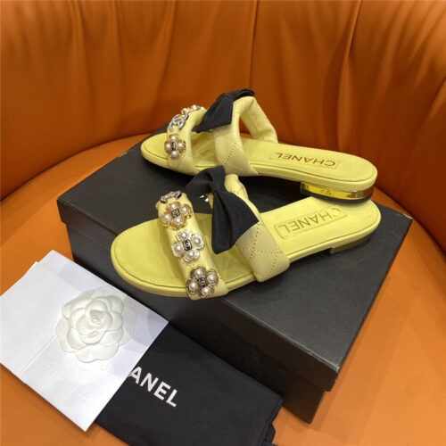 High Quality Luxury Chanel Embroidered Logo Slippers alternate view