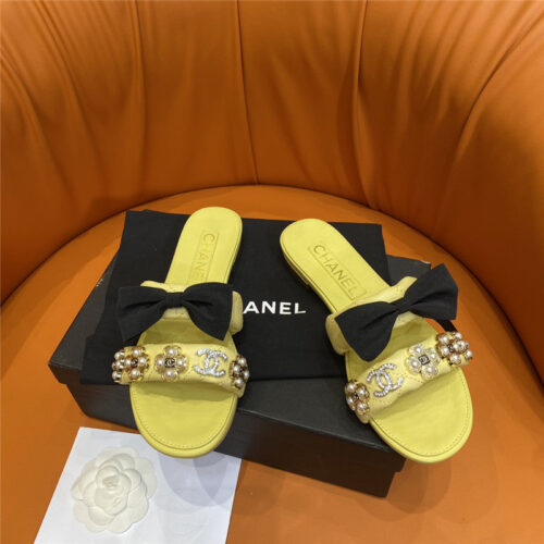 High Quality Luxury Chanel Embroidered Logo Slippers product detail