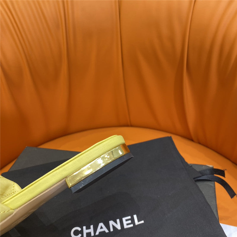 High Quality Luxury Chanel Embroidered Logo Slippers product detail