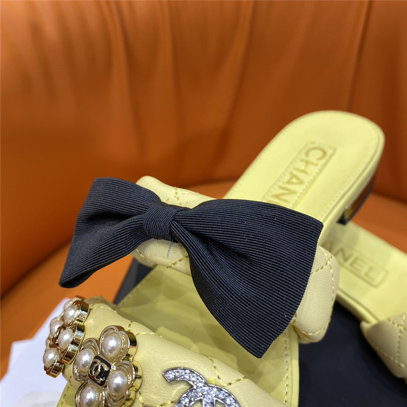High Quality Luxury Chanel Embroidered Logo Slippers product detail
