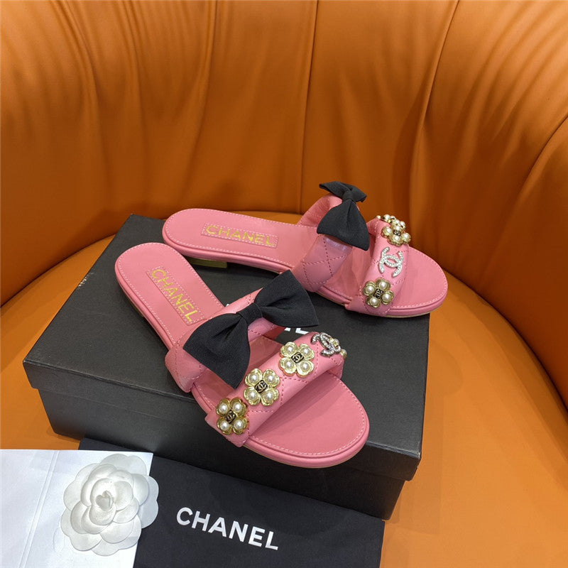 High Quality Luxury Chanel Embroidered Logo Slippers – Style 99910