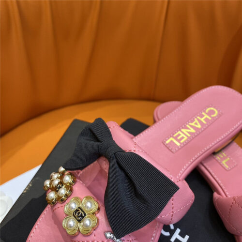 High Quality Luxury Chanel Embroidered Logo Slippers – Style 99910 product detail