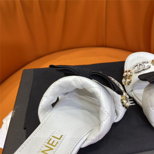 High Quality Luxury Chanel Embroidered Logo Slippers – Style 98214 product detail