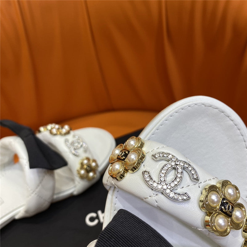 High Quality Luxury Chanel Embroidered Logo Slippers – Style 98214 product detail