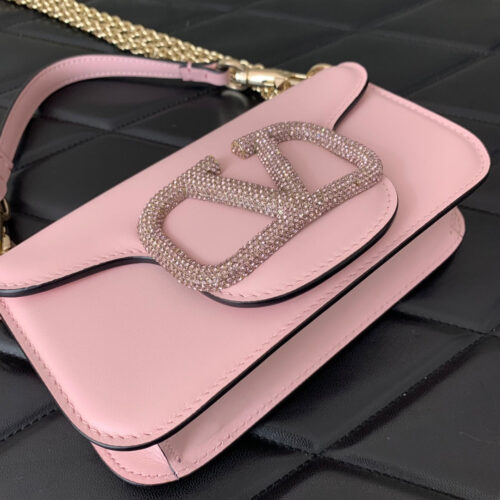 High Quality Luxury Valentino Garavani Mini Loco Bag – Style 03639 product detail