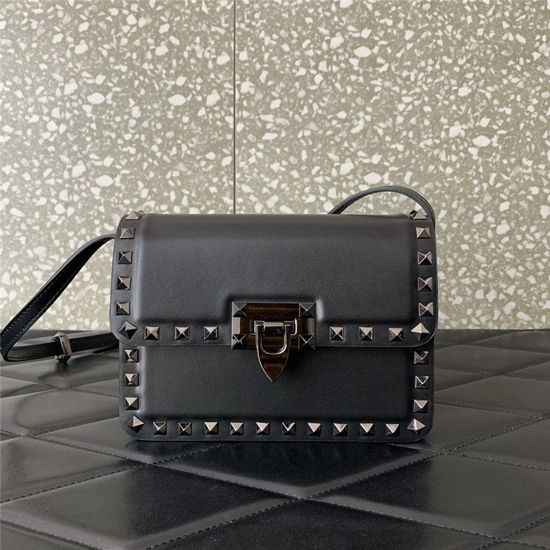 High Quality Luxury Valentino Garavani Rockstud23 Small Leather Bag – Style 03717