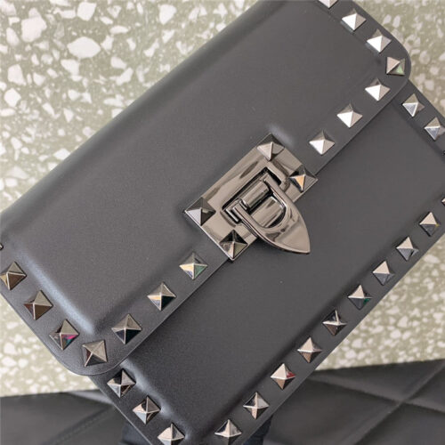 High Quality Luxury Valentino Garavani Rockstud23 Small Leather Bag – Style 03717 product detail