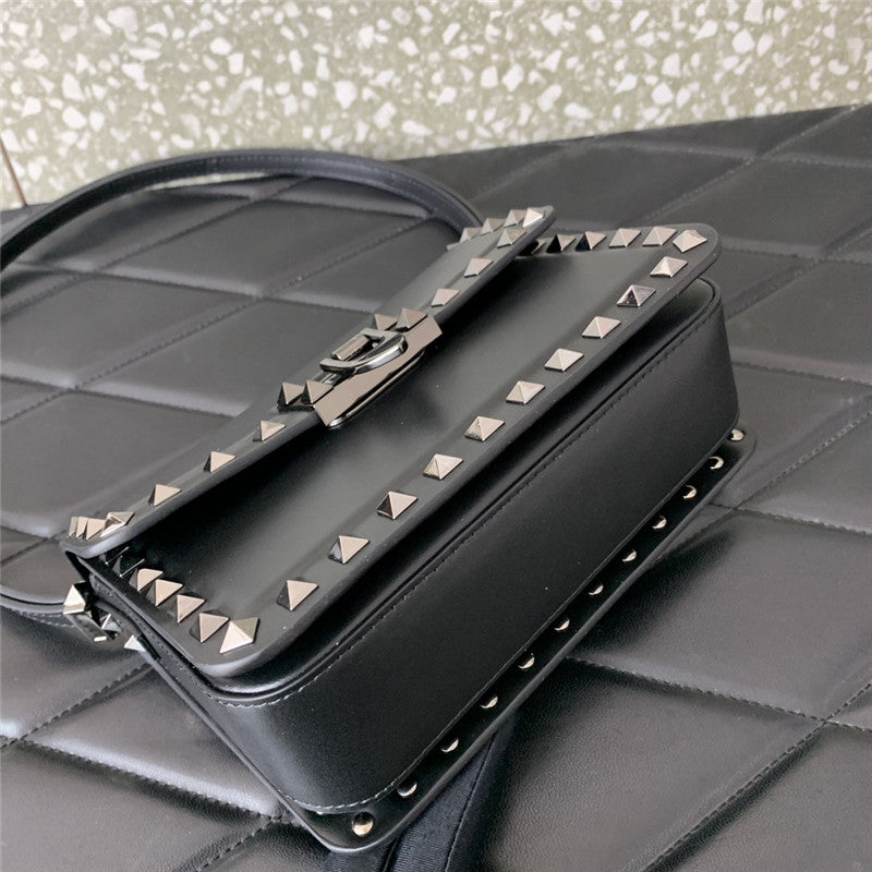 High Quality Luxury Valentino Garavani Rockstud23 Small Leather Bag – Style 03717 product detail