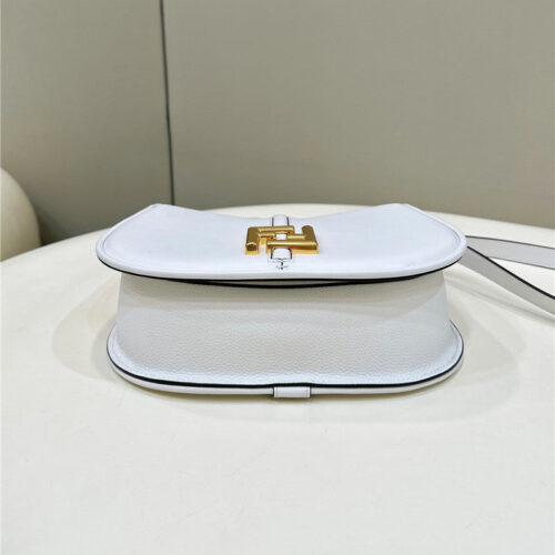 High Quality Luxury Fendi Womens Pink C’mon Small Bag – Style 32757 product detail