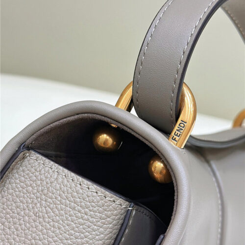 High Quality Luxury Fendi Womens Pink C’mon Small Bag – Style 32753 product detail