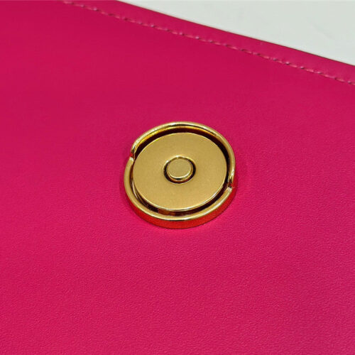 High Quality Luxury Fendi Womens Pink C’mon Small Bag – Style 32751 product detail