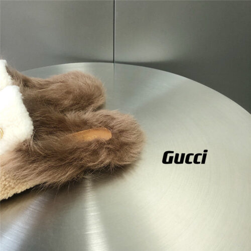 High Quality Luxury Gucci Fur Slippers – Style 12435 product detail