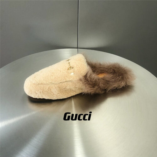 High Quality Luxury Gucci Fur Slippers – Style 10739 product detail