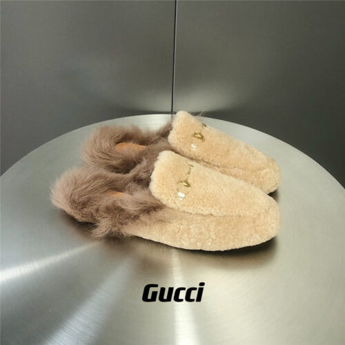 High Quality Luxury Gucci Fur Slippers – Style 10739
