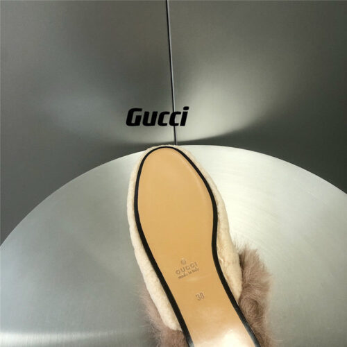 High Quality Luxury Gucci Fur Slippers – Style 10739 product detail