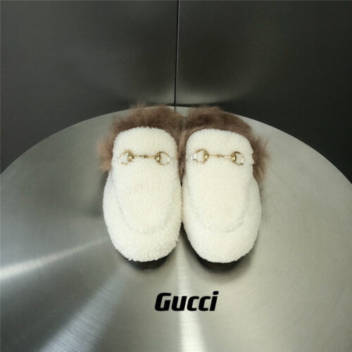 High Quality Luxury Gucci Fur Slippers – Style 43507 product detail