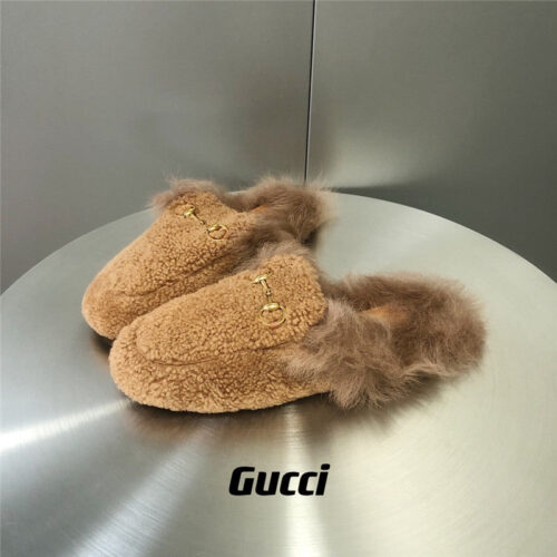High Quality Luxury Gucci Fur Slippers – Style 05651 alternate view