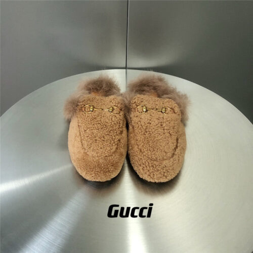 High Quality Luxury Gucci Fur Slippers – Style 05651 product detail