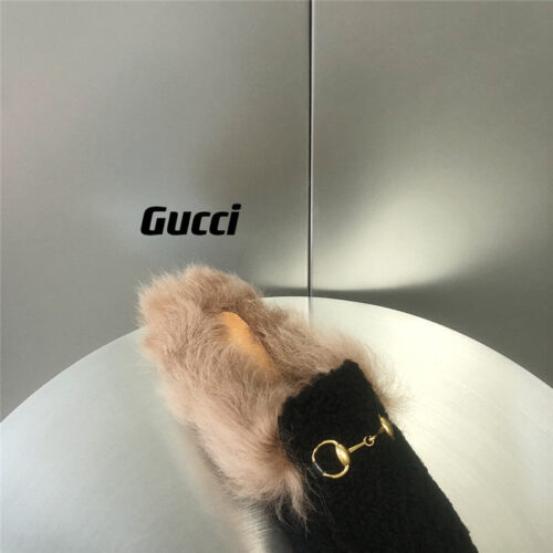 High Quality Luxury Gucci Fur Slippers – Style 38419 product detail