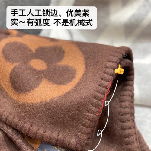 High Quality Luxury Louis Vuitton Sweet Dreams Scarf product detail