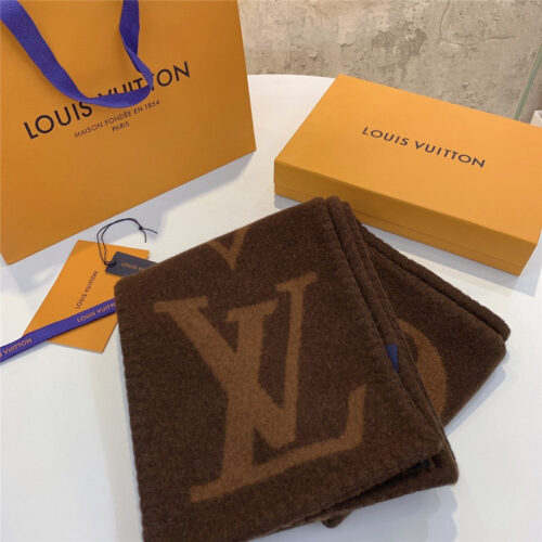 High Quality Luxury Louis Vuitton Sweet Dreams Scarf product detail