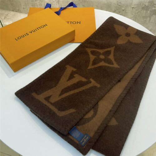 High Quality Luxury Louis Vuitton Sweet Dreams Scarf product detail