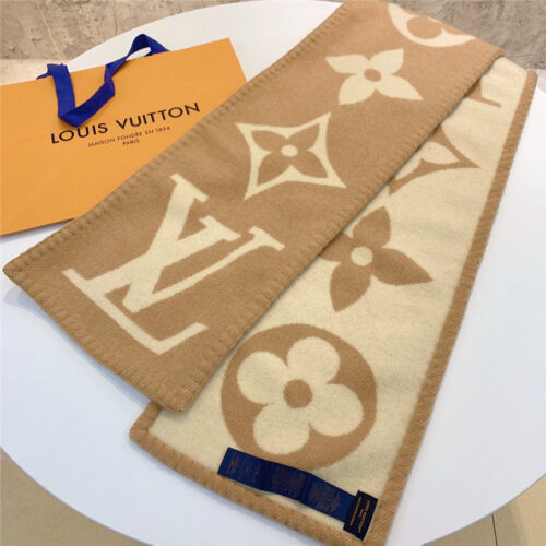 High Quality Luxury Louis Vuitton Sweet Dreams Scarf – Style 26682 product detail