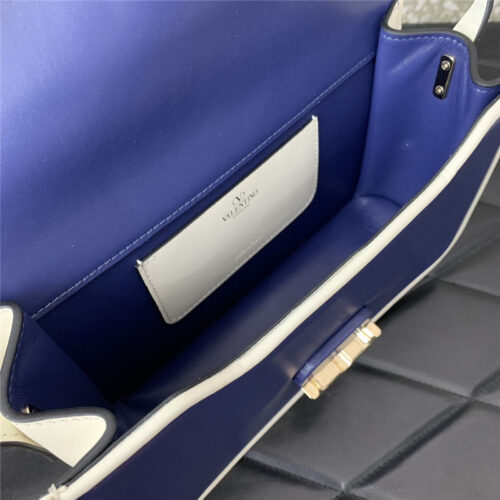 High Quality Luxury Valentino Garavani Letter Leather Shoulder Bag product detail