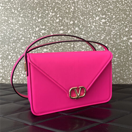 High Quality Luxury Valentino Garavani Letter Leather Shoulder Bag – Style 03631 product detail