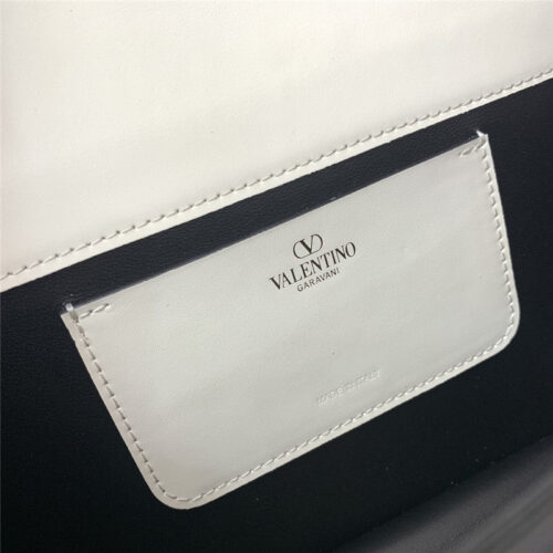 High Quality Luxury Valentino Garavani Letter Leather Shoulder Bag – Style 03630 product detail