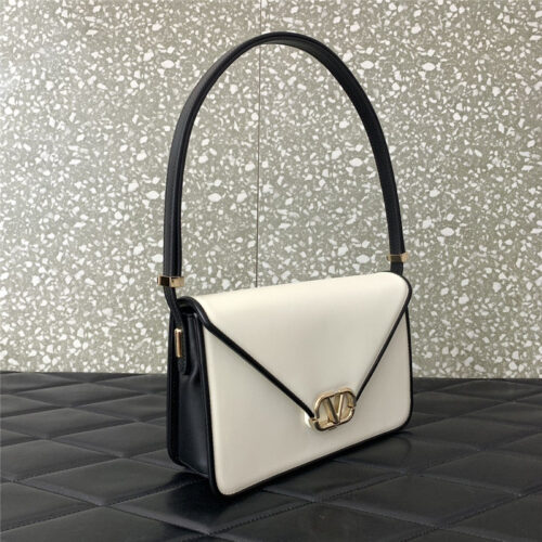 High Quality Luxury Valentino Garavani Letter Leather Shoulder Bag – Style 03630 product detail