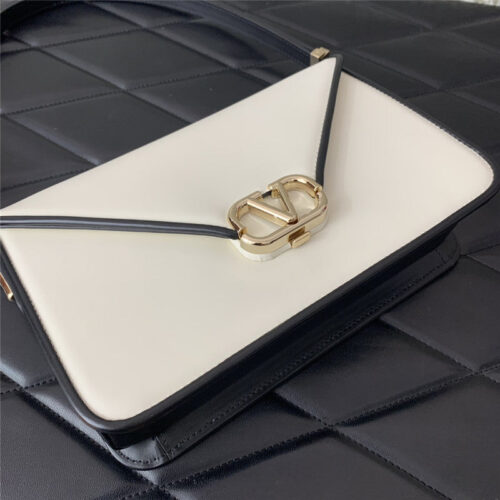 High Quality Luxury Valentino Garavani Letter Leather Shoulder Bag – Style 03630 product detail