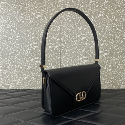 High Quality Luxury Valentino Garavani Letter Leather Shoulder Bag – Style 03628 product detail