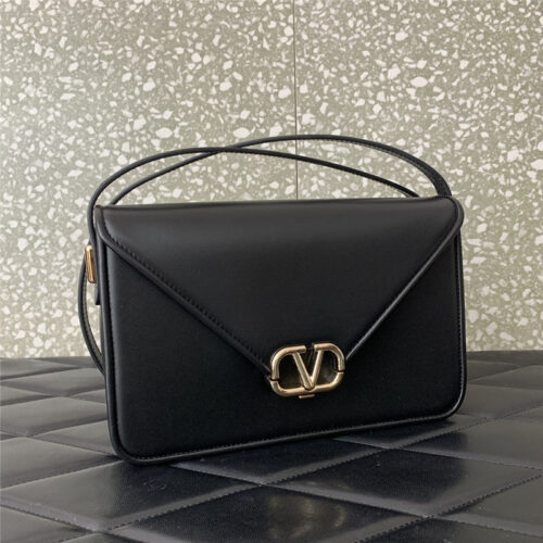 High Quality Luxury Valentino Garavani Letter Leather Shoulder Bag – Style 03628 product detail