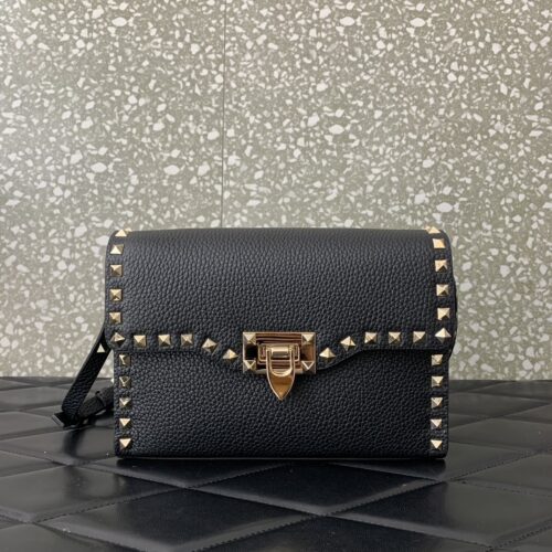 High Quality Luxury Valentino Garavani Rockstud Bag – Style 03597