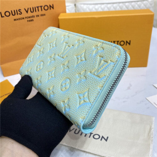 High Quality Luxury Louis Vuitton Zippy Wallet Green product detail