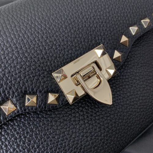 High Quality Luxury Valentino Garavani Rockstud Bag – Style 03597 product detail