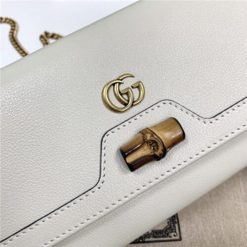 High Quality Luxury Gucci Diana Chain Wallet With Bamboo (Varied Colors) product detail