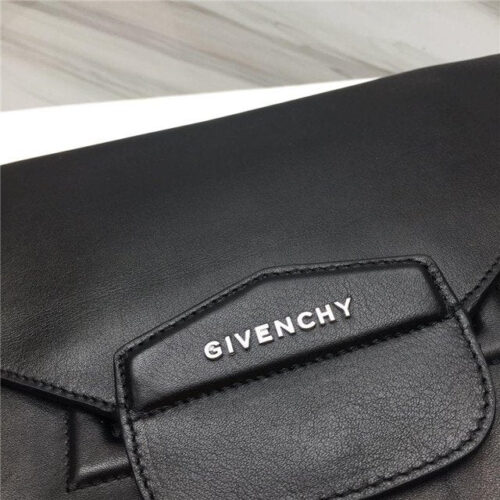 High Quality Luxury Givenchy Antigona Envelope Clutch Grained Leather (Varied Colors) product detail